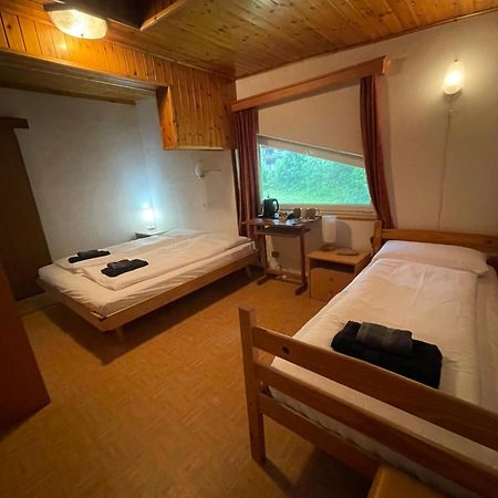 Picchio Rosso - Stanza Privata Con Bagno In Val Di Fassa Hotel Pera Eksteriør billede