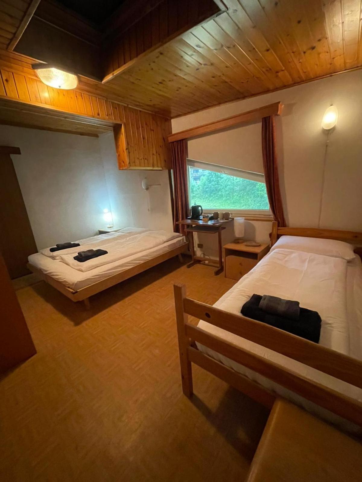 Picchio Rosso - Stanza Privata Con Bagno In Val Di Fassa Hotel Pera Eksteriør billede